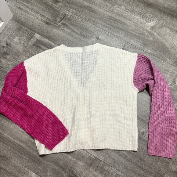 BUTTON UP CROPPED CARDIGAN - Medium - Picture 6 of 7